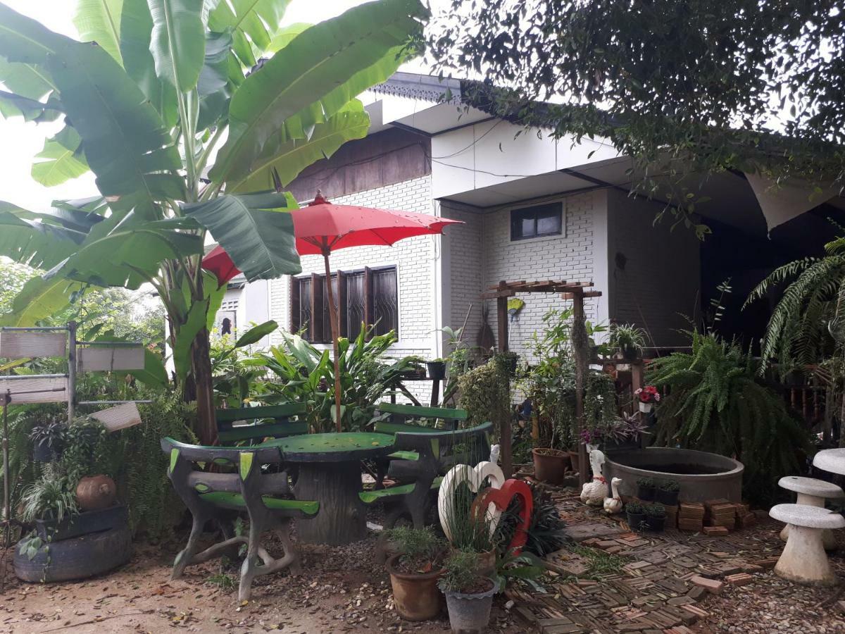 Baan Bar Cafe Hotel Mae Chaem Eksteriør billede