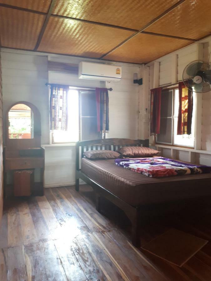 Baan Bar Cafe Hotel Mae Chaem Eksteriør billede